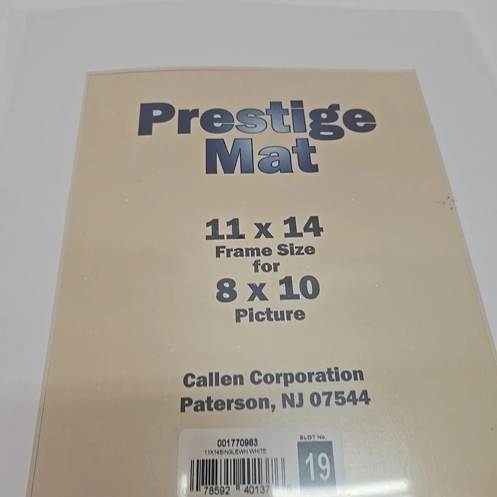 SEALED Callen Prestige Mats 11x14‎ Frame 8x10 Picture White Acid Free